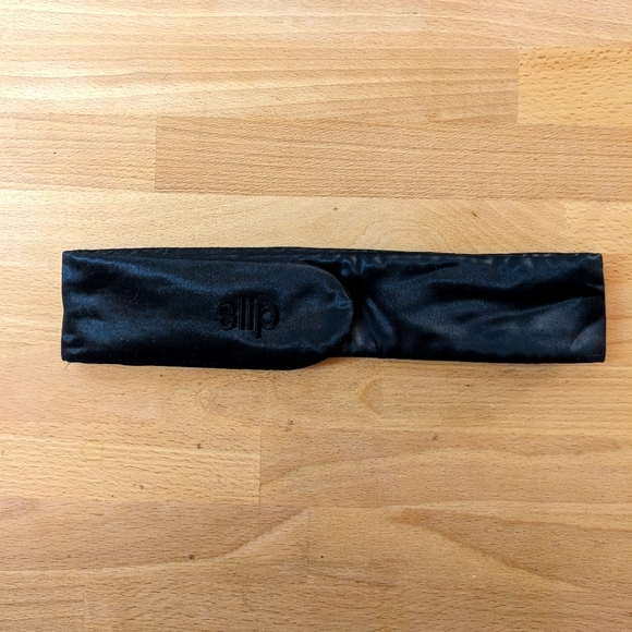 Slip silk glam band
